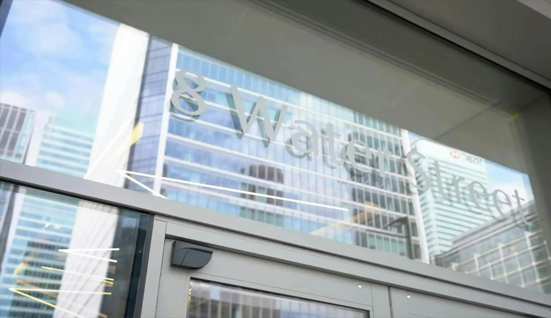 Canary Wharf Luxury Apartment Right Next To Thames London United Kingdom