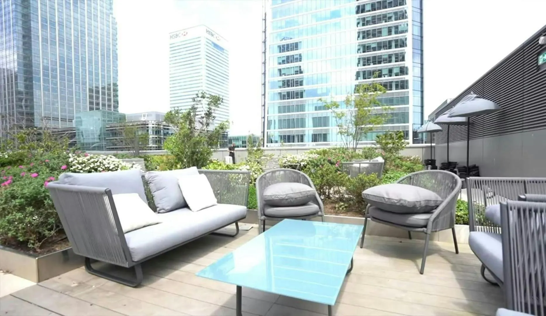 Canary Wharf Luxury Apartment Right Next To Thames London
